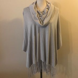 Lovestitch gray poncho